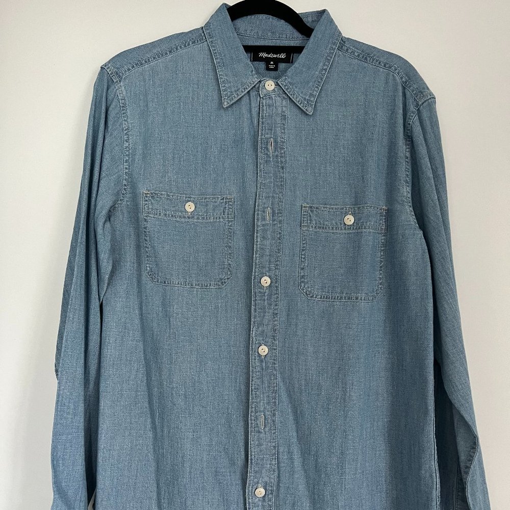 NWT Men's Madewell Medium Chambray Button-Down Shirt in Lessing Wash